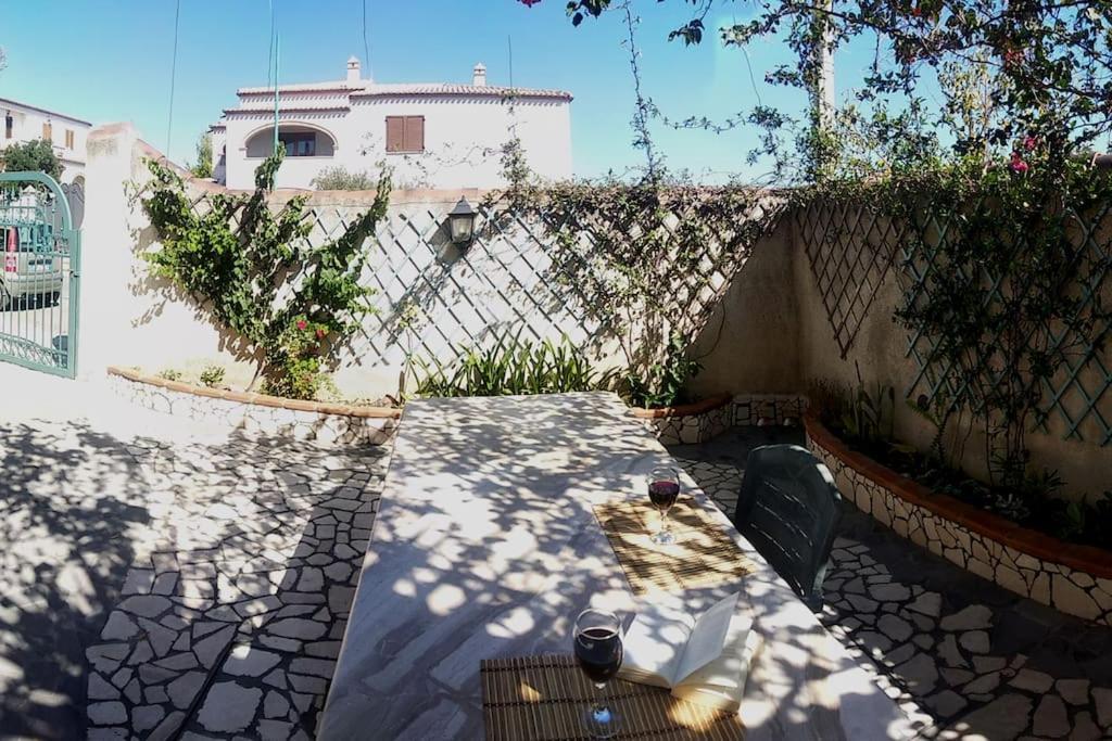 Gollai House Apartman Orosei Kültér fotó